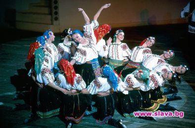 Ансамбъл за народни танци открива дните на Москва