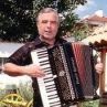 Хисарският поп пее довечера в клуб „Дай Дай”
