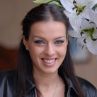 Вики Петрова стърчи на сватбата си