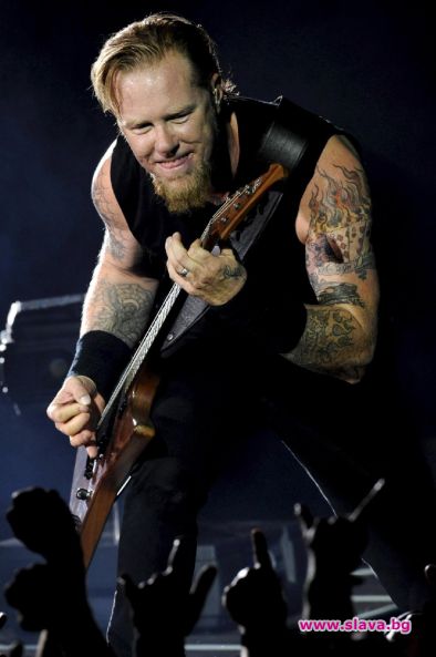 Джеймс Хетфийлд се сдобри с Нюстед