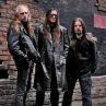 Фенове посрещат Sodom на летището