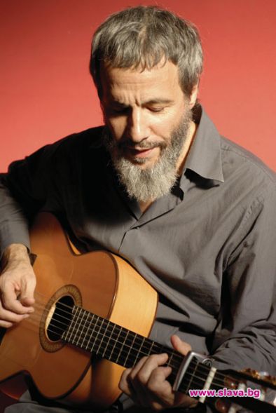 Кет Стивънс се завръща с музикална комедия