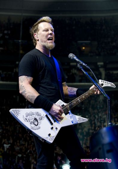 Metallica помагат в издирването на изчезнала фенка