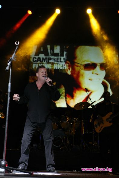 Български фенове се запознаха с Али Кембъл