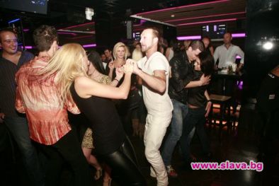 Взривяващо опасни емоции на откриването на Моджо