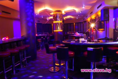 Smiles празнува със звездите