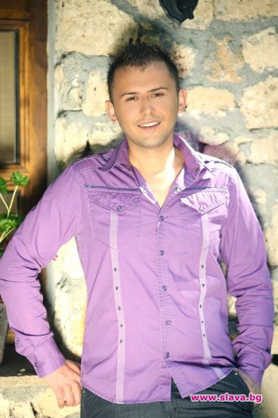 Почитателка „атакува” Никола Тодоров