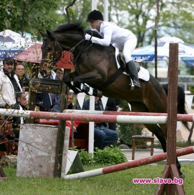Йонка Максимова се завръща в конния спорт след две годишно отсъствие