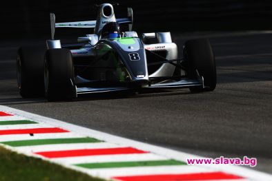 Кралев 13-и въпреки удар от друг пилот 