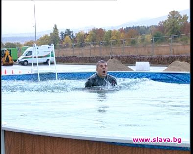 Републикански шампион по плуване разбива Андрей