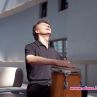 Ричард Клайдерман идва с френски перкусионист 