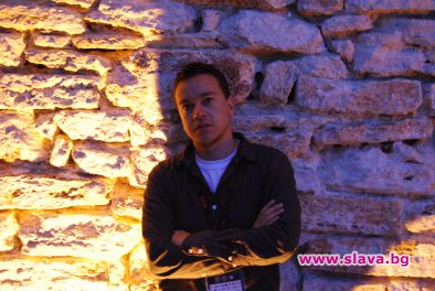 Новата суперзвезда на БНТ Росен Цветков: Гласът ни стана скъпа стока