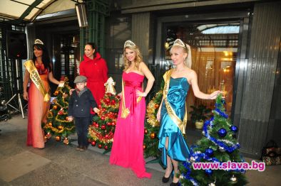 КОЛЕДНИ АНГЕЛИ ЗА ДЕЦАТА