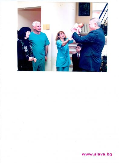 Синът на Юнал Лютфи стана мъжки татко в 