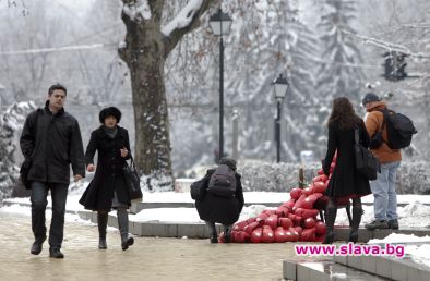 250 000 жени сами, мъжете кът