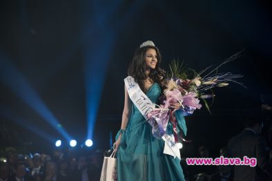 Мис България 2012: Мислех, че размяната на короните е скрита камера