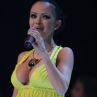 Мария с подарък за 50 бона 