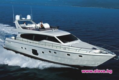 Дамбовците продадоха яхтата си за 5 милиона