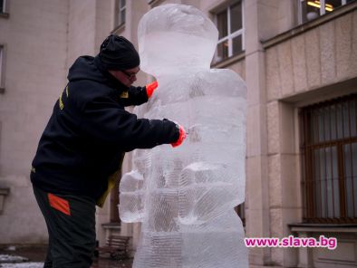 Първият фестивал на ледените фигури пред VIVACOM Art Hall