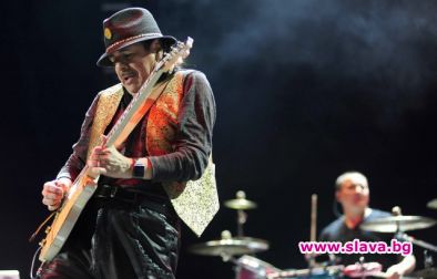 Карлос Сантана претърпя катастрофа