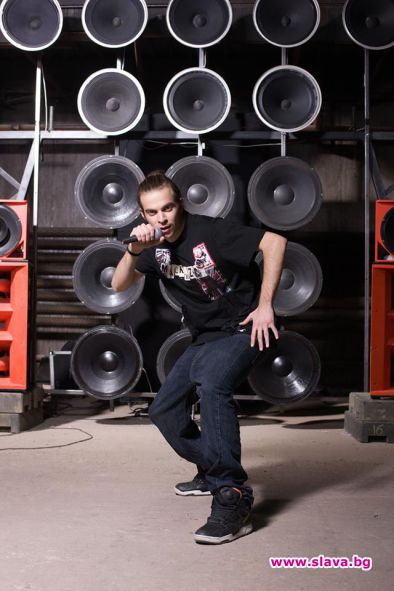 Skiller стана режисьор