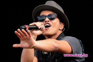 Бруно Марс е изпълнител на годината