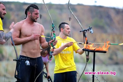 Вана с пиявици, горящо сено и плоча на АВВА в Къртицата 2