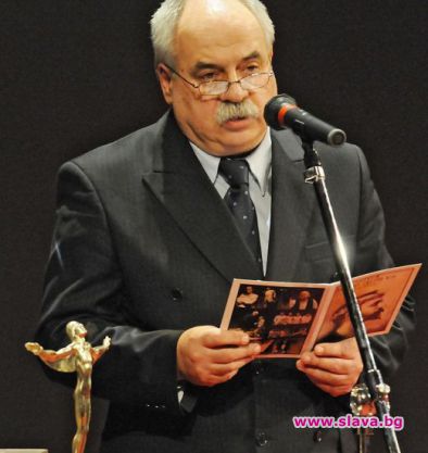 Павел Васев напуска Народния театър