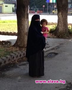 500лв. месечно за носене на бурка в Пазарджик   