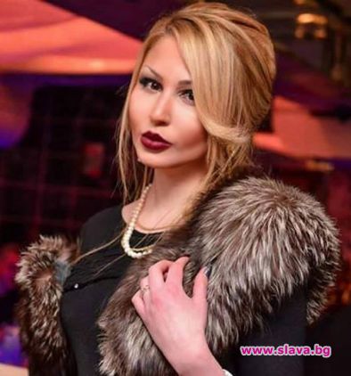 Погнаха моделката Мария Лорена