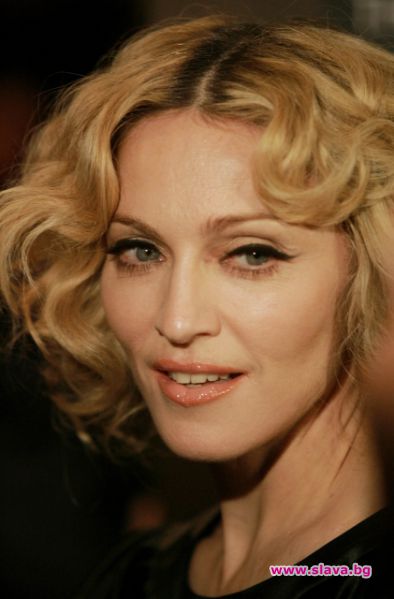 Мадона изнасилена анално и орално