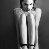 Продават голи снимки на Анджелина Джоли
