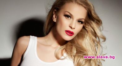 Деси Слава ужилена със 700 000 лева