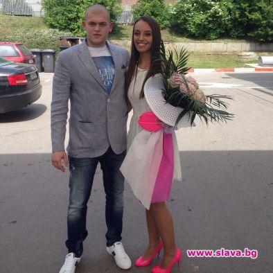 Синът на Искра Фидосова се жени