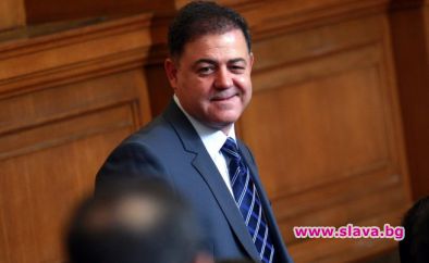 Министър прави секс оргии в кабинета си