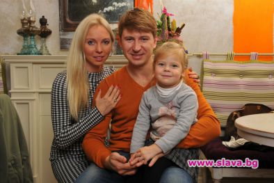 Ягудин идва с бебето в София
