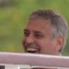 Клуни се забавлява в Кан