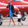Уилям и Кейт заведоха сина си на авиошоу