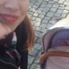 Внучката на Илиана Раева в количка за 2 бона
