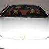 София Ричи с ново Ferrari - подарък от татко