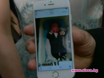 Мел Гибсън показа новороденото си в смокинг