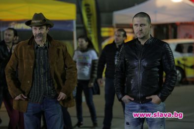 Бензин тръгва по кината през май