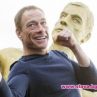 Ван Дам се пошегува с гейовете