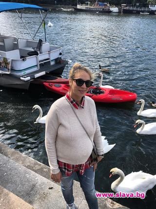 Любов от тризначките очаква първото си дете