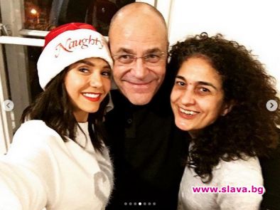 Нина Добрев се върна в България за Коледа