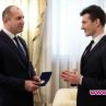Президентът Радев удостои Светлин Русев с Почетния знак на държавния глава
