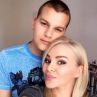 Синът на Деси Слава осъмна в Пирогов