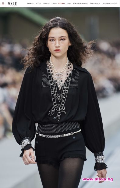 Chanel отново заложи на Бел за Седмицата на модата в Париж