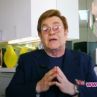 Елтън Джон домакинства най-големия благотворителен концерт от кухнята си