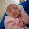 Внучката на Илиана Раева стана на 1 месец